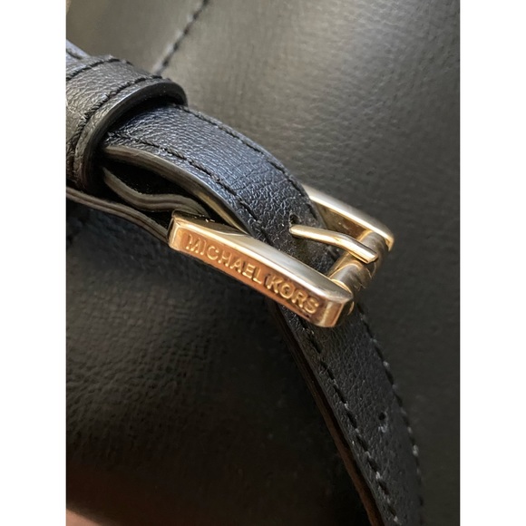 Michael Kors | Leather Backpack - Picture 9 of 12